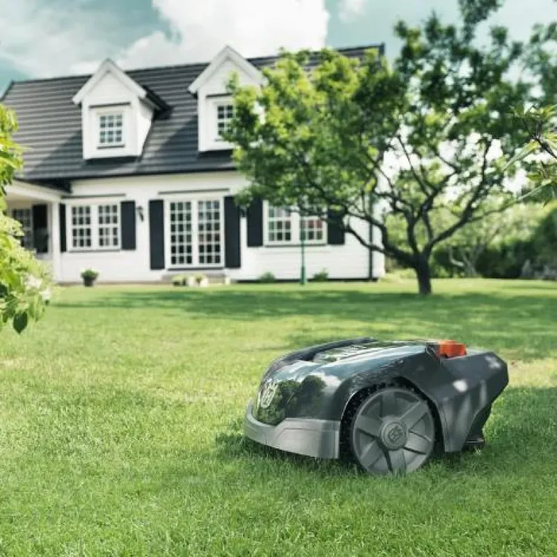 ΡΟΜΠΟΤΙΚΟ ΧΛΟΟΚΟΠΤΙΚΟ ΓΚΑΖΟΝ HUSQVARNA AUTOMOWER® 105 (έως 600m² / 17cm / 70 Λεπτά / 20-50mm)