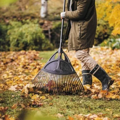 ΣΚΟΥΠΑ ΚΗΠΟΥ FISKARS Solid XL
